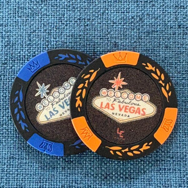 立大建機 LOGO 磁吸西裝胸章 - 立大建機周邊商品